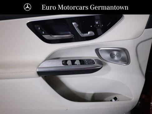 Certified 2026 Mercedes-Benz GLC 300 4MATIC image 9