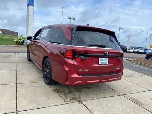 Used 2025 Honda Odyssey Sport-L image 9
