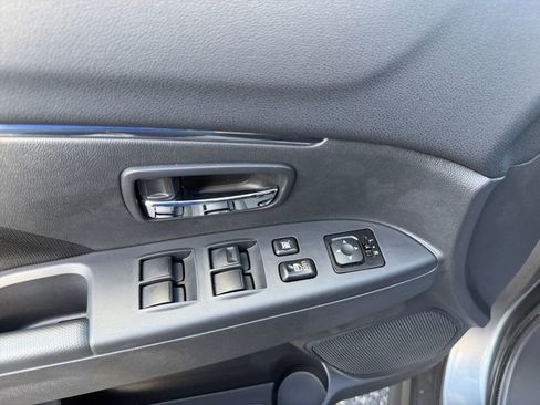 Used 2025 Mitsubishi Outlander Sport AWD image 13