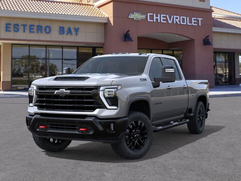 New 2026 Chevrolet Silverado 2500 LT image 6