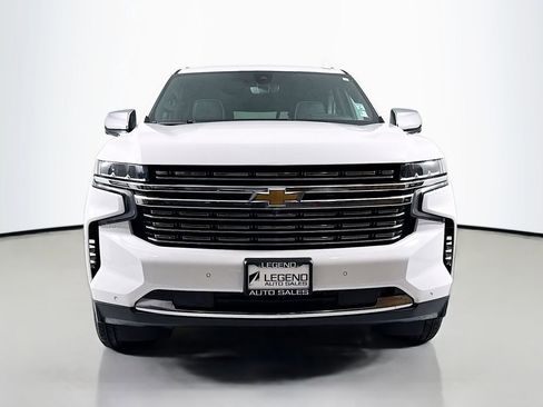Used 2021 Chevrolet Suburban Premier w/ Premium Package AWD/4WD image 2