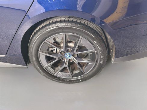 Used 2023 BMW i4 eDrive35 w/ Premium Package RWD image 31