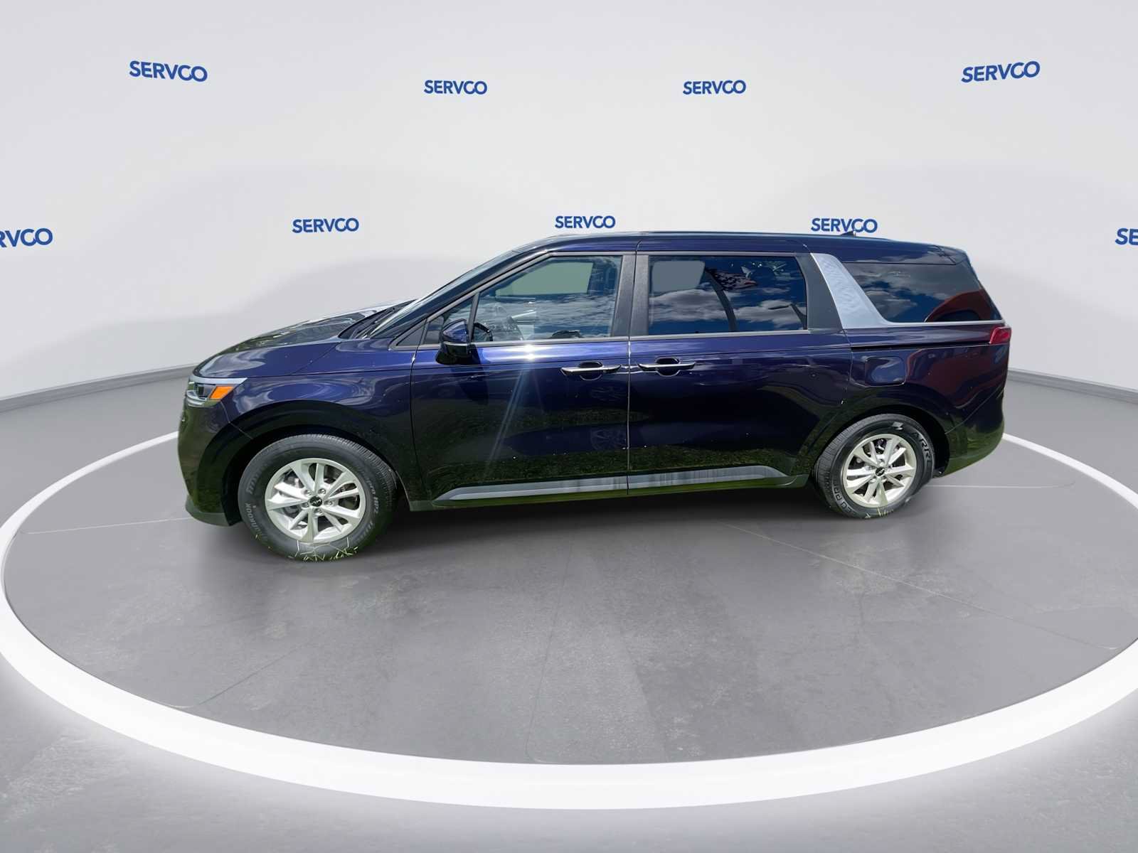 Used 2024 Kia Carnival LX FWD image 5