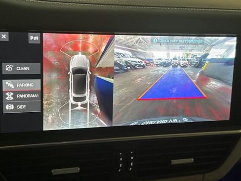 Used 2020 Porsche Cayenne S image 25