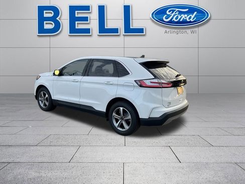 Used 2024 Ford Edge SEL w/ Convenience Package image 7