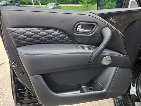 Used 2023 INFINITI QX80 Sensory w/ Cargo Package AWD/4WD image 6