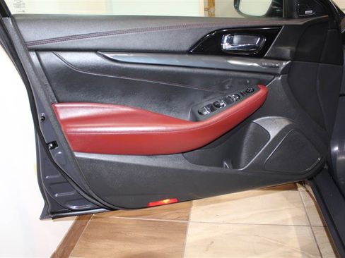 Used 2021 Nissan Maxima Platinum w/ 40th Anniversary Package FWD image 25