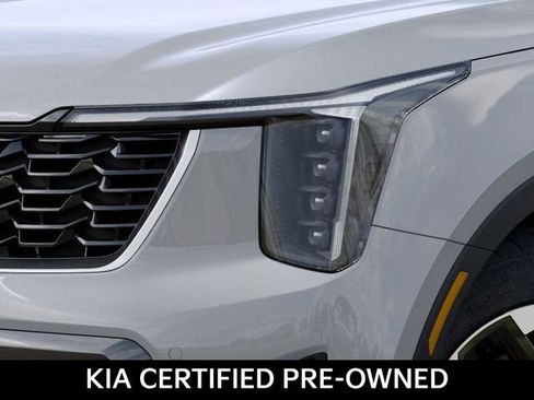 Certified 2026 Kia Sorento S w/ S Panoramic Sunroof Package FWD image 10