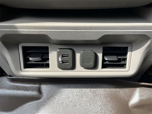 Used 2020 Chevrolet Silverado 1500 LT w/ Texas Edition image 30