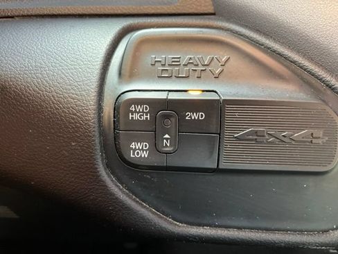 Used 2024 RAM 2500 Big Horn AWD/4WD image 16