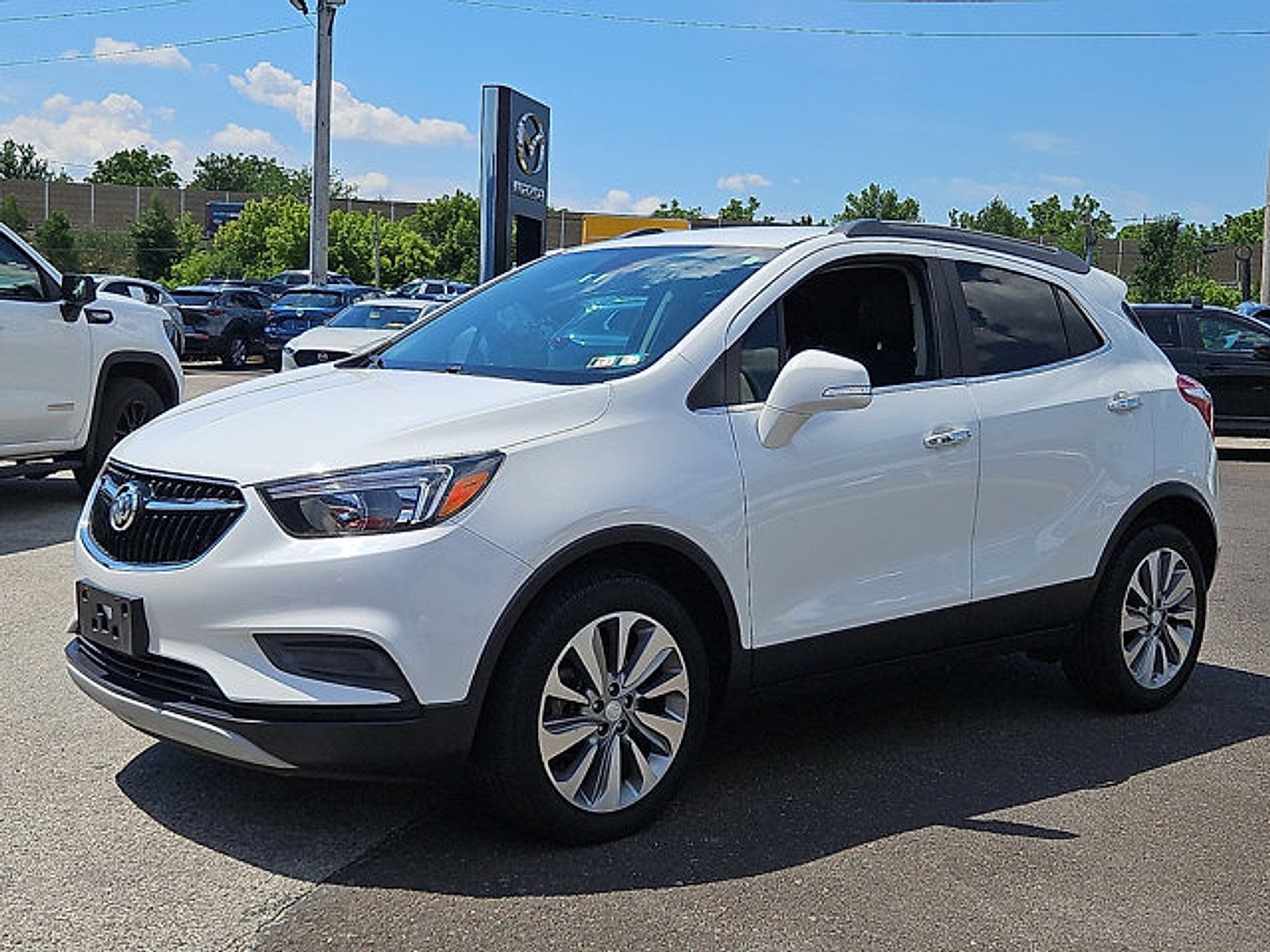 Used 2019 Buick Encore Preferred AWD/4WD image 5