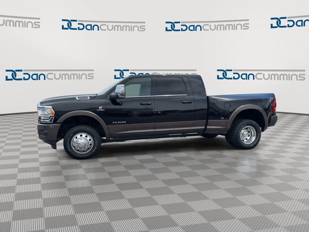 Used 2024 RAM 3500 Limited w/ Towing Technology Group AWD/4WD image 5