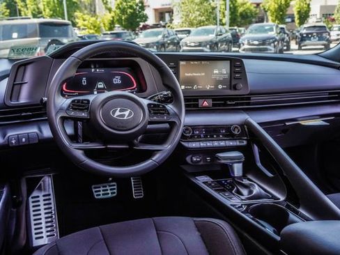 New 2026 Hyundai Elantra SEL Sport Premium FWD image 15