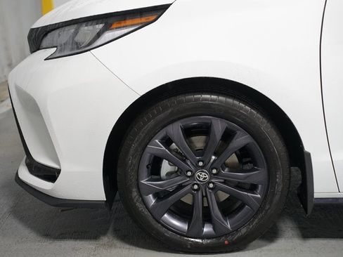 New 2026 Toyota Sienna XSE image 5