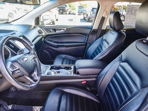 Used 2020 Ford Edge SEL w/ Convenience Package image 18