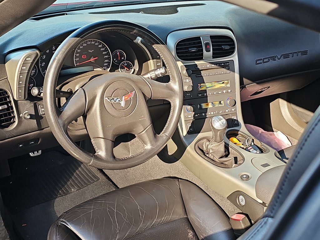 Used 2005 Chevrolet Corvette Convertible RWD image 23