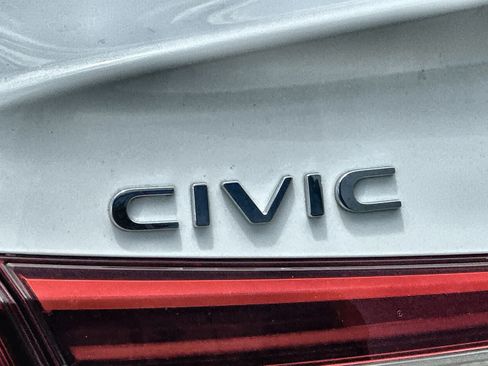 Used 2022 Honda Civic EX image 15