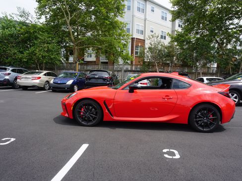 Used 2025 Toyota GR86 Premium w/ Performance Package RWD image 5