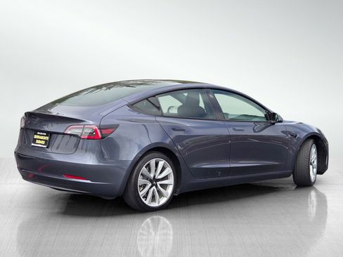 Used 2022 Tesla Model 3 RWD image 7