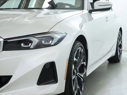 Certified 2025 BMW 330i xDrive Sedan w/ Premium Package image 4