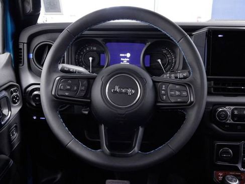 Used 2024 Jeep Wrangler Unlimited Rubicon 4xe image 17