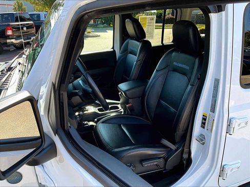 Used 2022 Jeep Wrangler Unlimited Rubicon 4xe w/ Cold Weather Group image 10