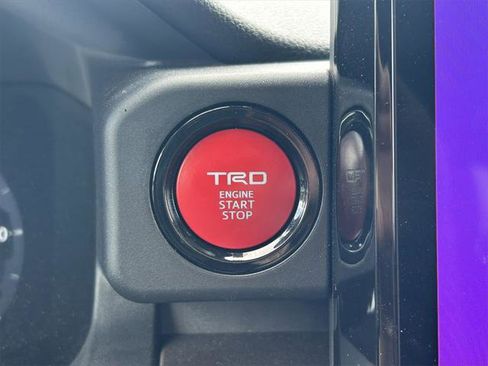 Certified 2024 Toyota Tacoma TRD Off-Road image 29