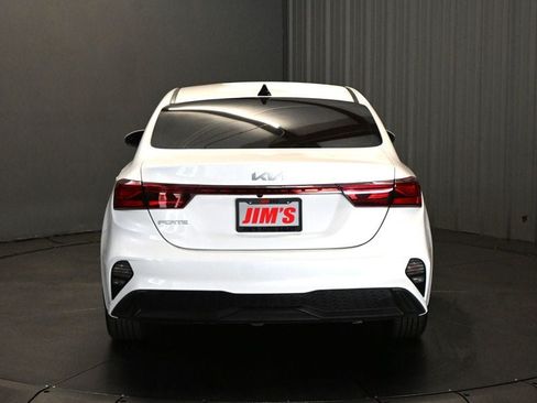 Used 2023 Kia Forte LXS w/ LXS Technology Package FWD image 6
