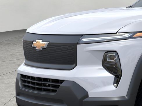 New 2026 Chevrolet Silverado EV W/T AWD/4WD image 13