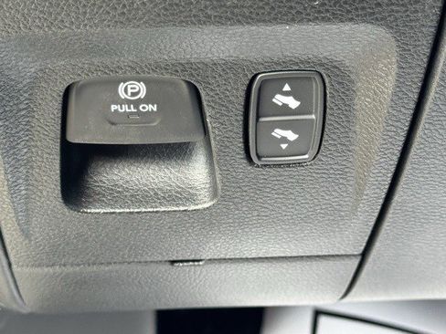 New 2026 RAM 1500 Laramie w/ Night Edition image 15