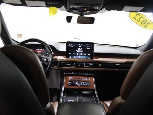 Used 2022 Lincoln Aviator Reserve w/ Equipment Group 201A AWD/4WD image 34