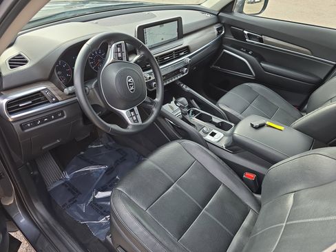 Used 2021 Kia Telluride EX w/ EX Premium Package image 40