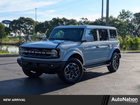 New 2026 Ford Bronco Outer Banks AWD/4WD image 1