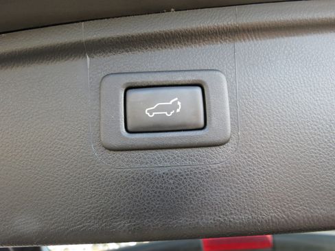 Used 2018 Subaru Outback 2.5i Premium image 33