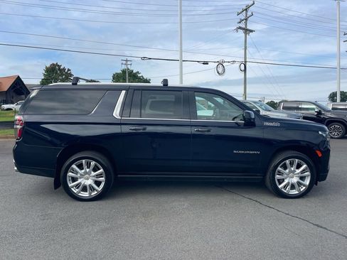 Used 2023 Chevrolet Suburban High Country w/ Premium Package 2 image 6