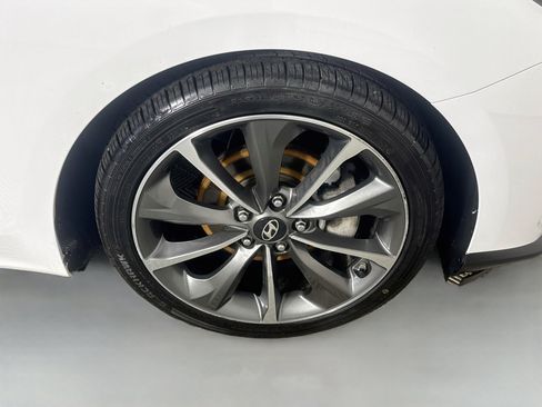 Used 2020 Hyundai Veloster 2.0 Premium FWD image 31