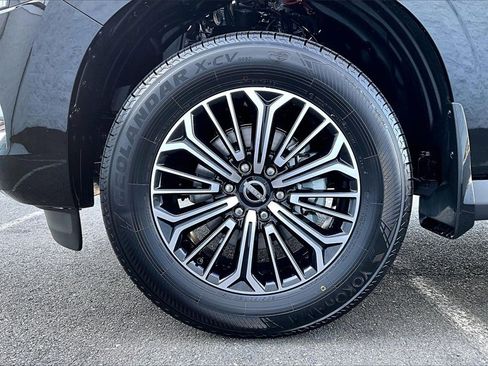 New 2026 Nissan Armada SL image 12