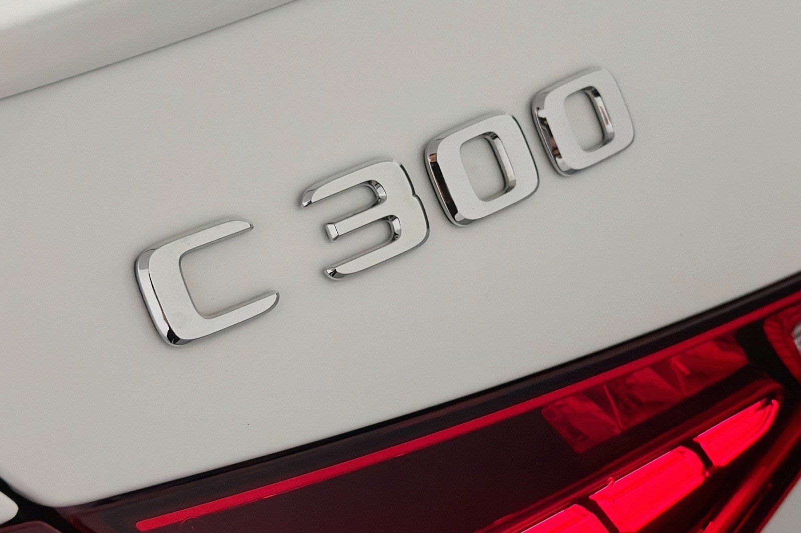 Used 2024 Mercedes-Benz C 300 Sedan image 10
