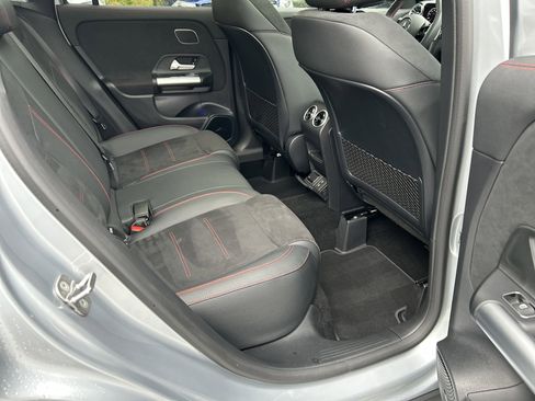 Certified 2025 Mercedes-Benz GLA 250 4MATIC image 44