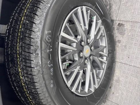 New 2026 Chevrolet Traverse LT w/ Driver Confidence Package image 19