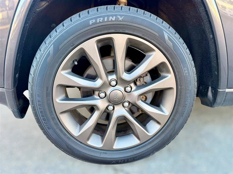 Used 2017 Jeep Grand Cherokee Limited 75th Anniversary AWD/4WD image 37