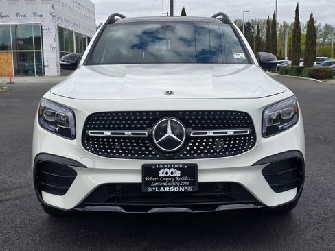 Used 2023 Mercedes-Benz GLB 250 4MATIC w/ AMG Line image 9