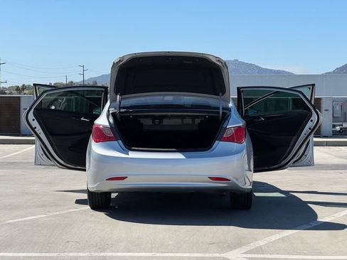 Used 2013 Hyundai Sonata Limited w/ Premium Pkg FWD image 27