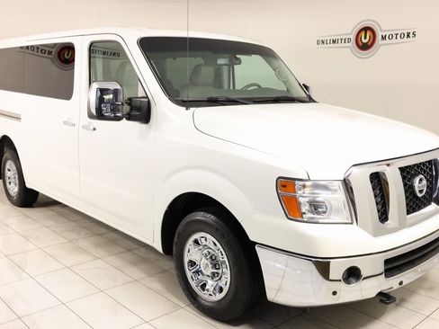 Used 2021 Nissan NV 3500 SL image 34