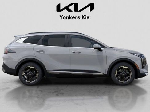 Used 2027 Kia Sportage EX AWD/4WD image 7