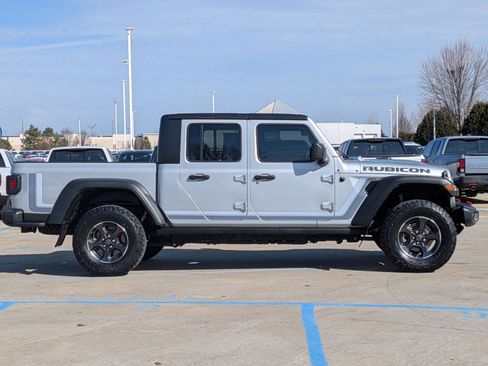 Used 2022 Jeep Gladiator Rubicon w/ Cold Weather Group image 4