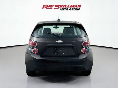 Used 2015 Chevrolet Sonic LT FWD image 6