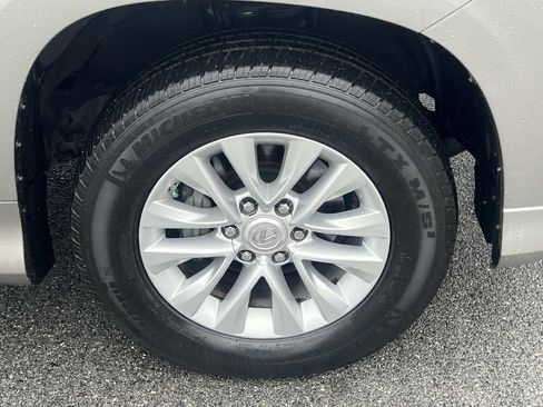 Used 2021 Lexus GX 460 Premium w/ Premium Package image 12