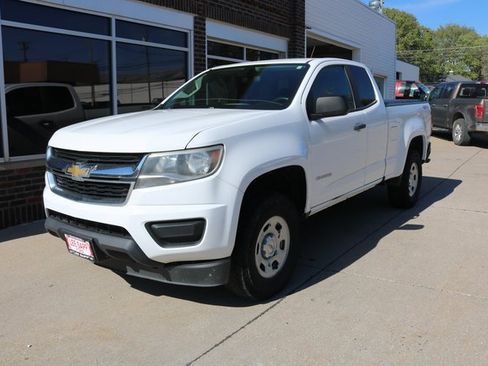 Used 2018 Chevrolet Colorado W/T w/ WT Convenience Package image 4