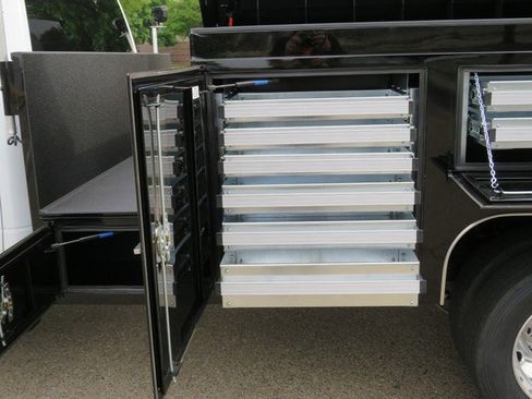 New 2023 RAM 5500 Tradesman w/ Chrome Appearance Group image 13